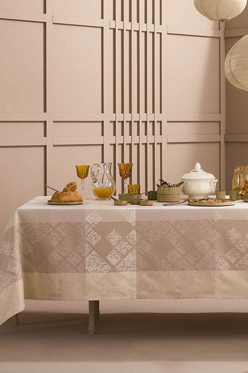 Garnier-Thiebaut Mille Pistils Tablecloth 61"x61" Naturel