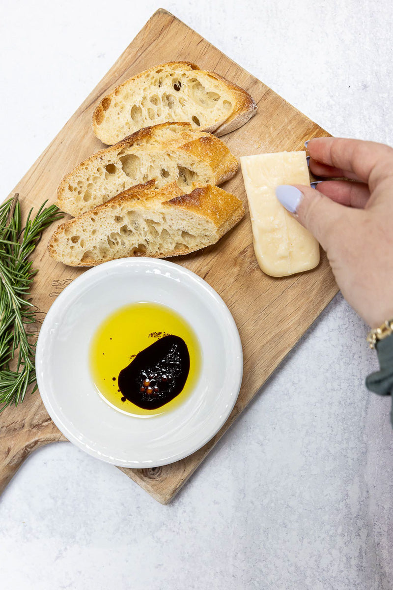 Muraglia Extra Virgin Olive Oil Ceramic Foglie 17 oz