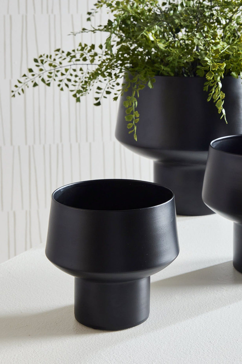 Napa Cyrus Cachepot Small Matte Black