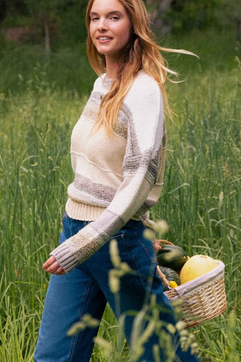 Women's Fire Lodge Sweater Small Almond